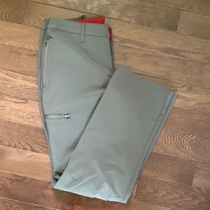 Women’s Orvis hiking pants with zippered pockets and stretch Sz 14